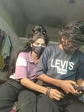 Romantic-couple10 Pertunjukan Webcam