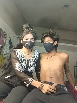 Romantic-couple10's Webcam Show