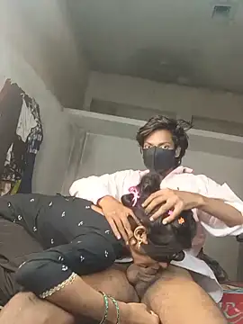Romantic-couple10 webcam show