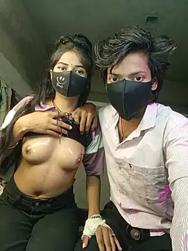 Romantic-couple10 Show in webcam