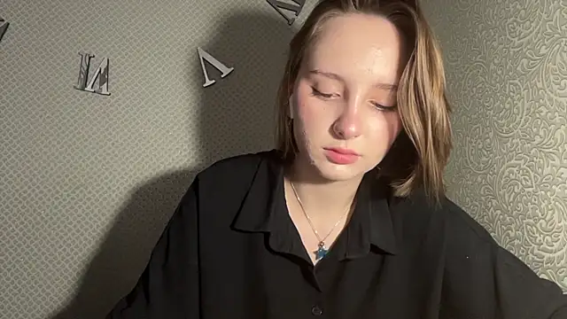 LovieClausing's Live XXX Chat