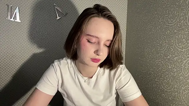 Chat XXX ao vivo de LovieClausing