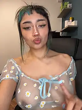 baby_akuma_ Chat XXX live