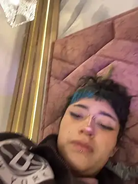 baby_akuma_'s Live XXX Chat