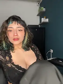 baby_akuma_'s Live XXX Chat