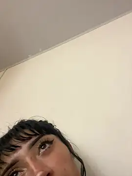 baby_akuma_ Show in webcam