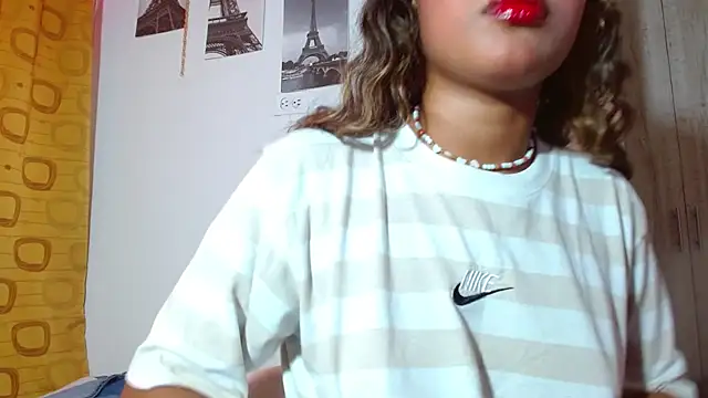 Show modela Lunaa__Velvet na web-kameri
