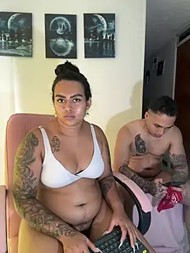 UR_LATIN_BUSHY_GUYS Show in webcam