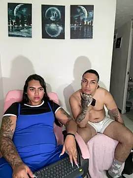 UR_LATIN_BUSHY_GUYS' Webcam Show