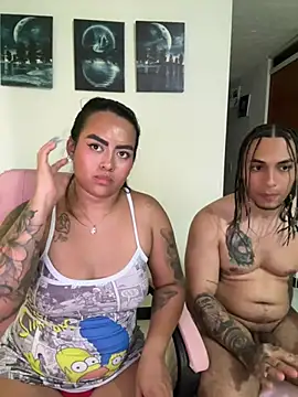 UR_LATIN_BUSHY_GUYS Webcam Show
