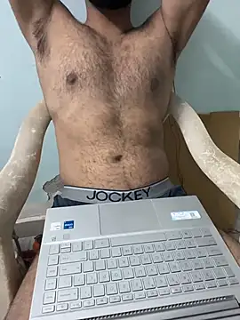 Pokazy przed kamerką – muteboy_