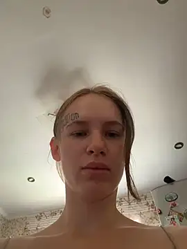 Živý XXX chat LeinaWoluers