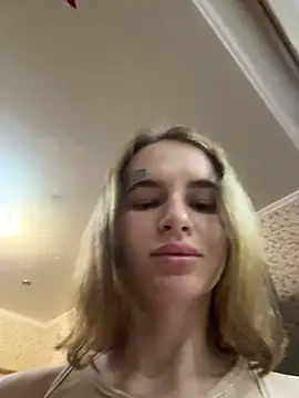 LeinaWoluers' Live XXX Chat