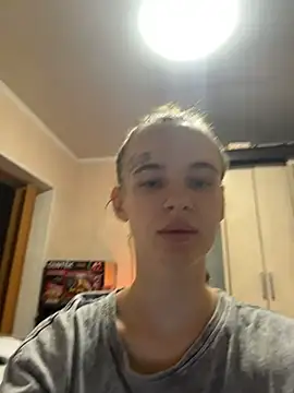 LeinaWoluers' Live XXX Chat