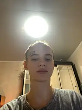 LeinaWoluers' Live XXX Chat