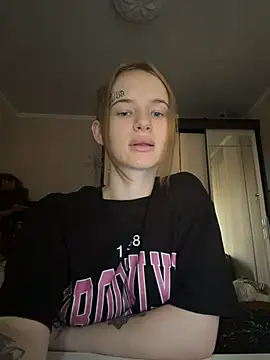 LeinaWoluers – webcam-show