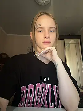 Živý XXX chat LeinaWoluers