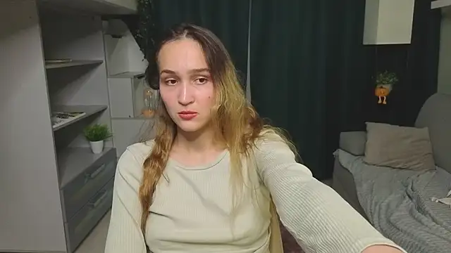 EwaSprinzl XXX чат на живо