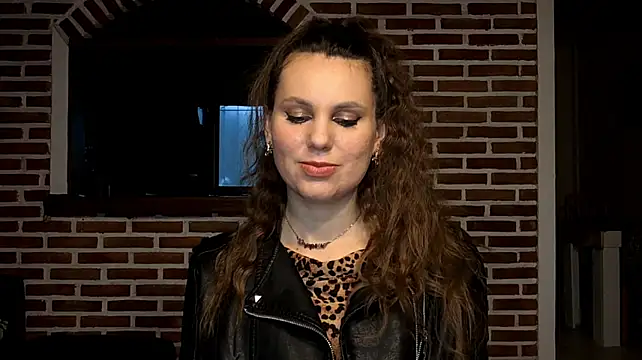JacklynSwisshelm's Webcam Show