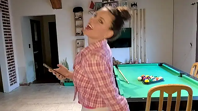 JacklynSwisshelm's Webcam Show