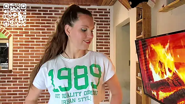 JacklynSwisshelm's Webcam Show