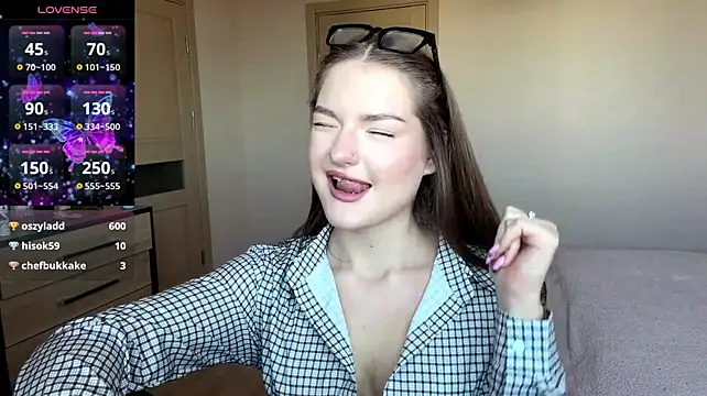 LizettoFortuna Adlı Modelin Canlı XXX Sohbeti