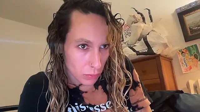 tslurbarbie: διαδικτυακό σόου στην κάμερα