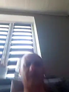 Show de ernilee na webcam