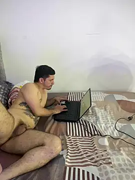 leo_nico2036's Webcam Show