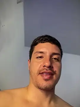 Show modela leo_nico2036 na web-kameri