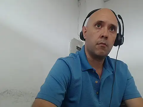Show modela jpcowbow na web-kameri