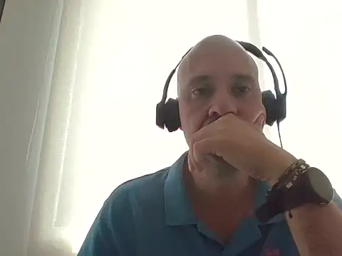 Show de jpcowbow na webcam