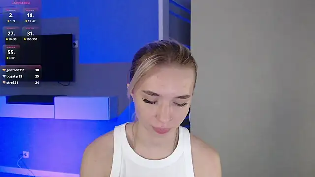 Emily_Hartt webcam show
