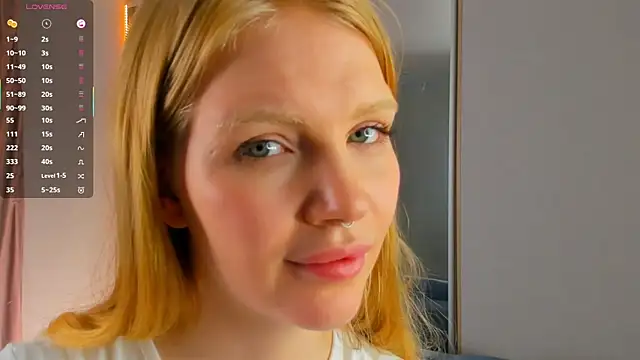 pestiyilinet live XXX chat