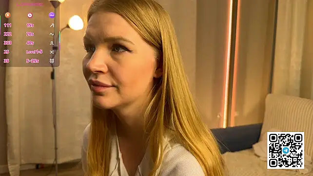 pestiyilinet live XXX chat