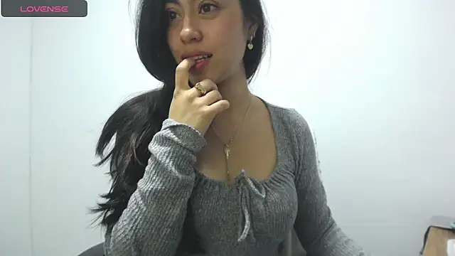TIFFANNY_KER_M's Webcam Show