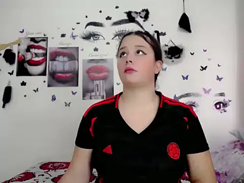 Chatroom XXX en direct de Emma-Purple