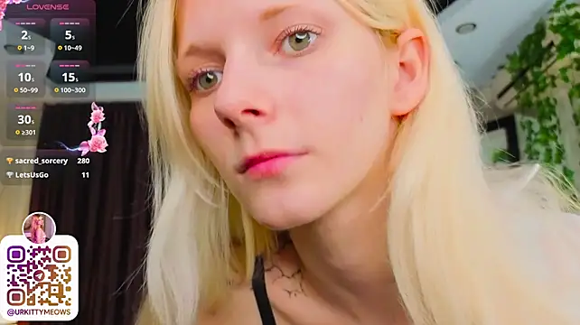 Chat XXX ao vivo de helly_hoff