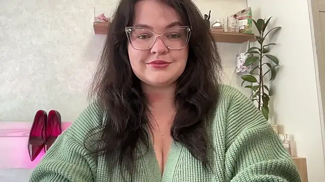 دردشة Fluffy_Puffy الجنسية المباشرة