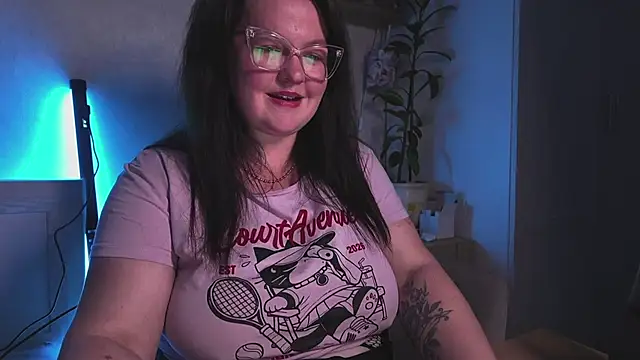 Fluffy_Puffy's Live XXX Chat