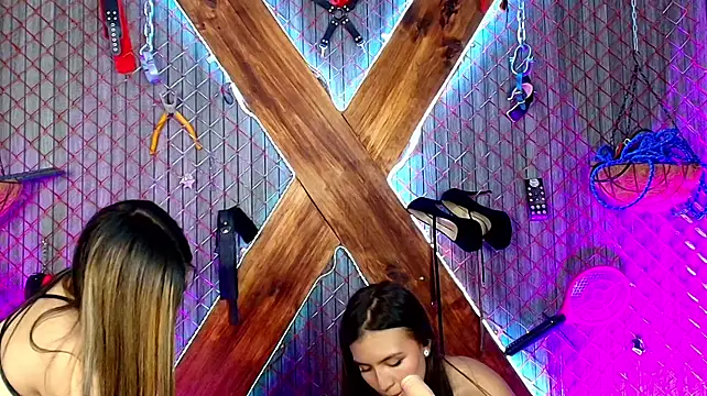 Webkamerová show sharlotte_mistress_bdsm