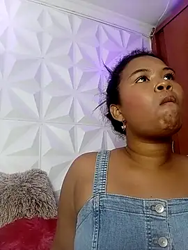 Show webcam de DALILAA_CURVY