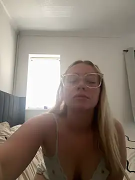 Larnsweet_x webcam show