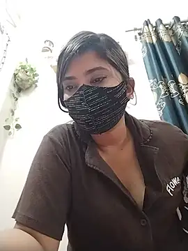 Show modela Asamini_12 na web-kameri