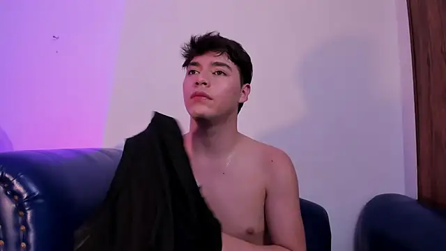 Santiicum webcam show