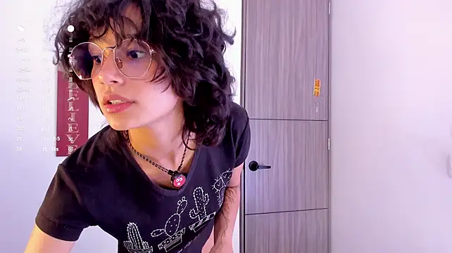 venuzz_99 লাইভ XXX চ্যাট