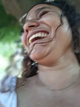 Mature--Mommy's Live XXX Chat