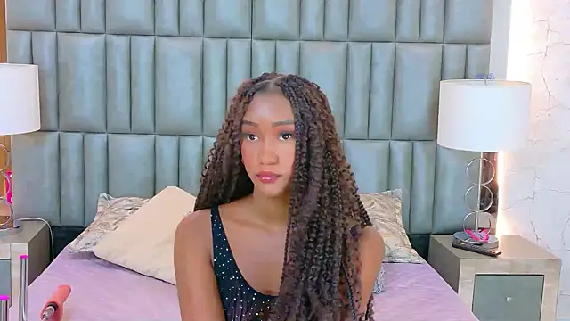 TylaWest Chat XXX in diretta