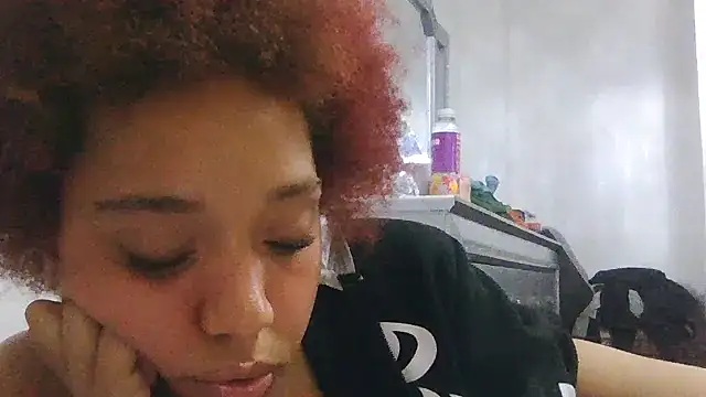 xxangelluvxx Show in webcam