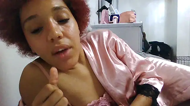 Pertunjukan Kamera Web xxangelluvxx